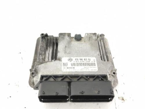 Used Engine control unit (ECU) VW GOLF PLUS V (5M1, 521) 1.4 16V (80 hp) 28488750
