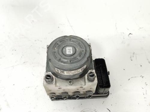 Used ABS pump ABS pump SKODA OCTAVIA III Combi (5E5, 5E6) 2.0 TDI RS (184 hp) 33652098 33652098