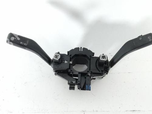 Commodo Essuie Glace / Phare Commodo Essuie Glace / Phare SEAT LEON (1P1) 1.9 TDI (105 hp) 35800455 35800455