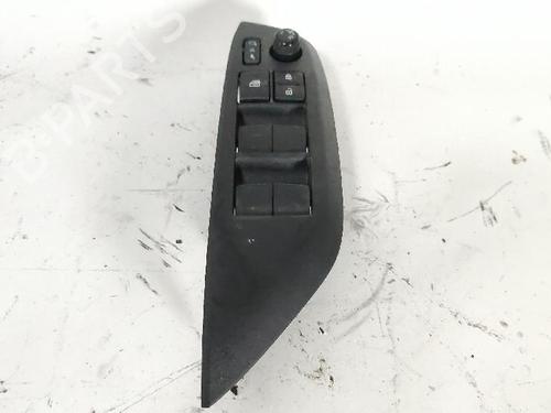 Used Left front window switch Left front window switch TOYOTA YARIS (_P21_, _PA1_, _PH1_) 1.5 Hybrid (MXPH10, MXPH11) (116 hp) 27412447 27412447