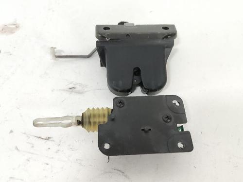 Tailgate lock AUDI A3 (8L1) 1.6 | BP27427387C101 