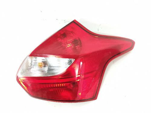 Used Right taillight FORD FOCUS III 1.0 EcoBoost (125 hp) 31081386