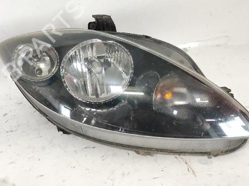 Used Right headlight SEAT LEON (1P1) 1.9 TDI (105 hp) 27925373