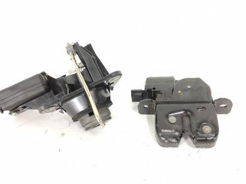 Tailgate lock DACIA DUSTER (HS_) 1.5 dCi 4x4 (HSMC, HSMD) | BP28689126C101 