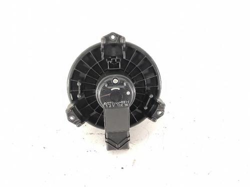 Used Heater blower motor TOYOTA YARIS (_P9_) 1.33 VVT-i (NSP90_, NSP90R) (100 hp) 27417348