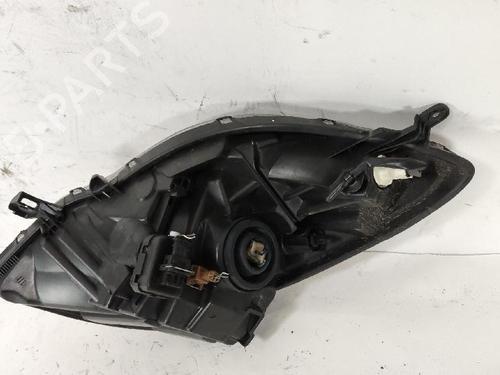 Right headlight TOYOTA YARIS (_P9_) 1.4 D-4D (NLP90_, NLP90R) | BP32203250C29