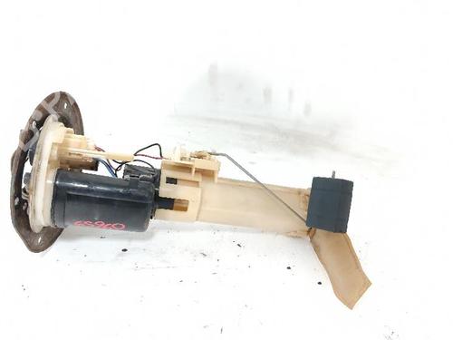 fuel-pump-suzuki-jimny-closed-off-road-vehicle-sn-1998-37629873 main image