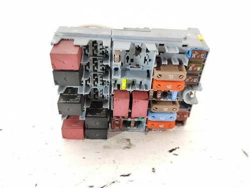 Used Fuse box Fuse box FIAT 500X (334_) 1.0 (334.AXN1B) (120 hp) 28596649 28596649