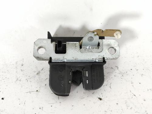 Used Tailgate lock VW POLO IV (9N_, 9A_) 1.4 16V (75 hp) 27421542