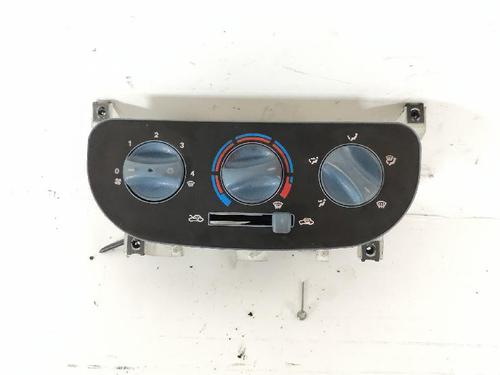 AC Styreenhet / Manøvreringsenhet FIAT DOBLO Box Body/MPV (223_) 1.9 D (223ZXB1A) (63 hp) 28123157
