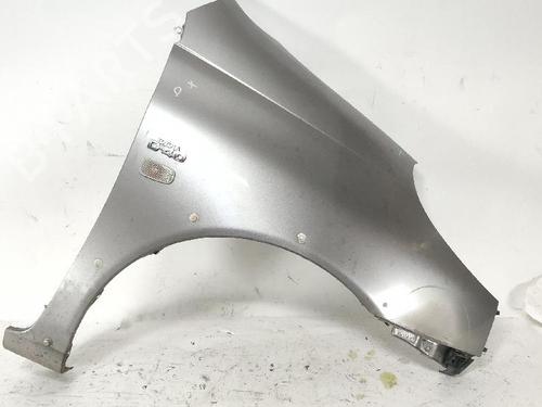 right-front-fenders-toyota-yaris-verso-_p2_-1999-2000-2001-2002-2003-2004-2005-32227597 main image