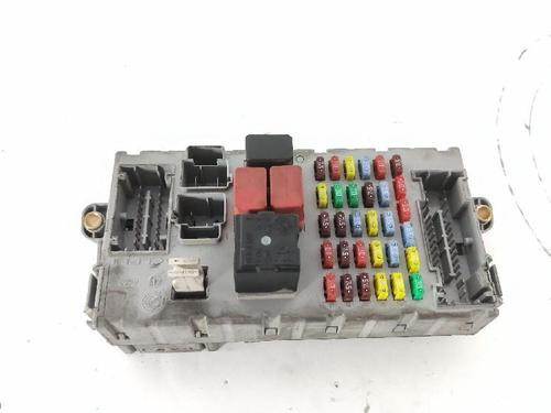 Used Fuse box Fuse box ALFA ROMEO 147 (937_) 1.9 JTDM 8V (937.AXD1A, 937.AXU1A, 937.BXU1A) (120 hp) 27626338 27626338