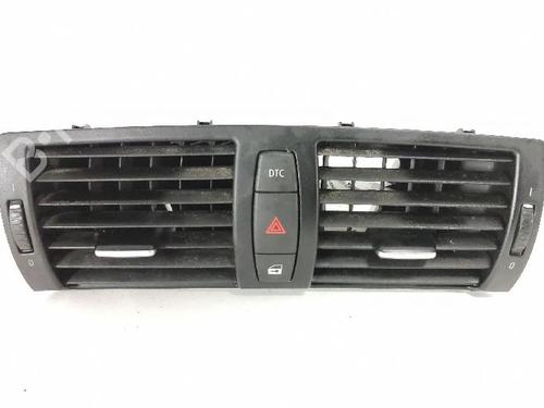 Used Air vent BMW 1 (E87) 118 d (143 hp) 30314628