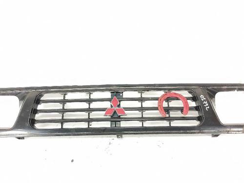 Used Grille Grille 38615936 38615936