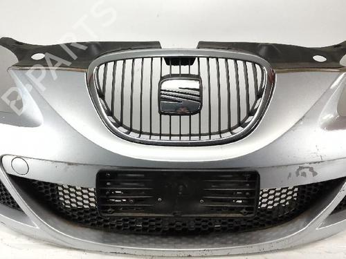 Used Front bumper SEAT LEON (1P1) 2.0 TDI (140 hp) 30192023