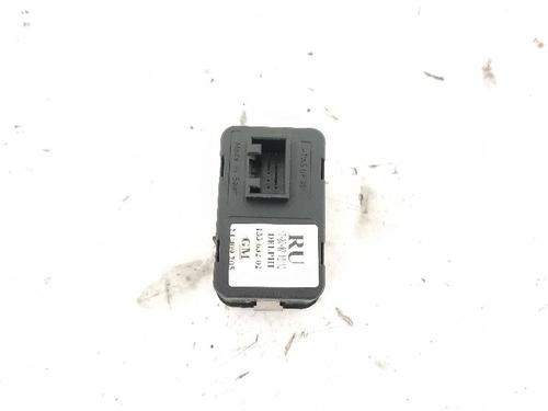 Left front window switch OPEL MERIVA A MPV (X03) 1.7 CDTI (E75) | BP27412883I27