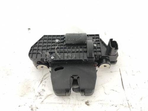 Used Tailgate lock PEUGEOT 2008 I (CU_) 1.2 THP 110 / PureTech 110 (110 hp) 27433057