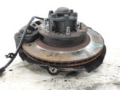 Right front steering knuckle MITSUBISHI PAJERO SPORT I (K7_, K9_) 2.5 TD (K94W) | BP27605105M26 