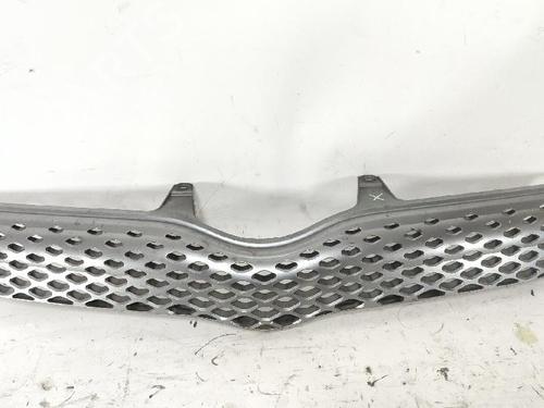 grille-toyota-yaris-verso-_p2_-1999-2000-2001-2002-2003-2004-2005-32227595 main image