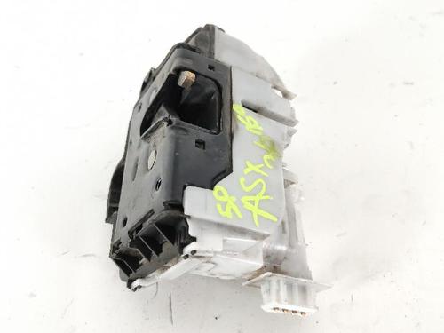 Used Front left lock VW POLO (6N2) 1.0 (50 hp) 28291227