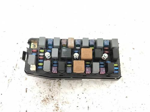 Used Fuse box Fuse box CHEVROLET CAPTIVA (C100, C140) 2.0 D 4WD (150 hp) 27430860 27430860