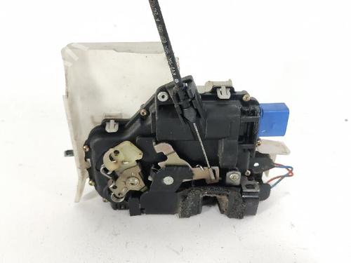 Used Front left lock VW POLO (9N_, 9A_) 1.4 16V (75 hp) 27415463