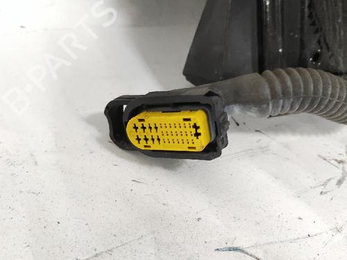 Used Right rear door RENAULT CLIO IV (BH_) 1.2 16V (73 hp) 31657083