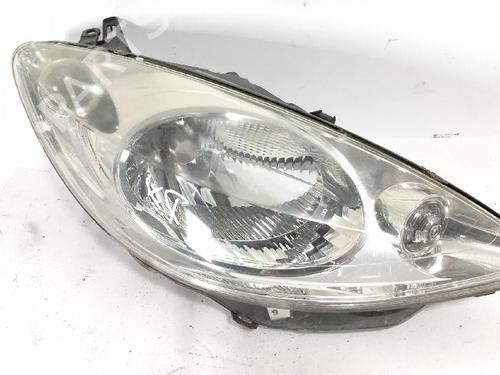 Used Right headlight PEUGEOT 1007 (KM_) 1.4 HDi (68 hp) 27427524