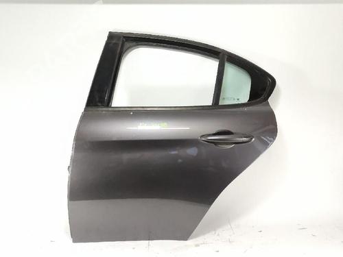 left-rear-door-alfa-romeo-giulia-952_-2015-36001340 main image