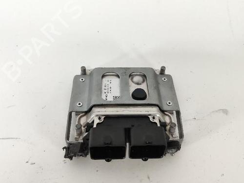 Used Engine control unit (ECU) Engine control unit (ECU) VW LOAD UP! (121, 122, BL1, BL2) 1.0 (60 hp) 33686831 33686831