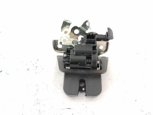tailgate-lock-audi-a4-b8-8k2-2007-2008-2009-2010-2011-2012-2013-2014-2015-2016-2017-27428153 main image