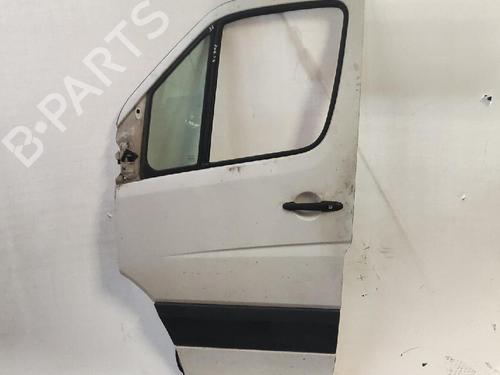 Used Left front door Left front door VW CRAFTER 30-35 Bus (2E_) 2.5 TDI (88 hp) 39974650 39974650