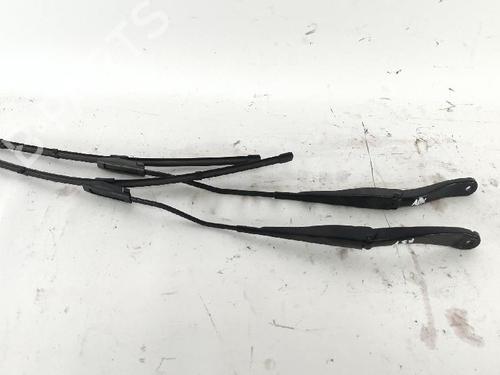 rear-windshield-wiper-arm-dacia-duster-hm_-2017-27427876 main image