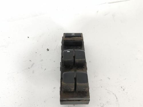 Used Left front window switch HYUNDAI ix20 (JC) 1.4 (90 hp) 32079828