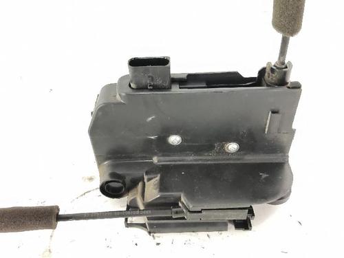 Zamek drzwi przednich prawych IVECO DAILY VI Platform/Chassis 35C21, 35S21, 40C21, 42S21, 50C21, 60C21, 65C21, 70C21 | BP30771786C97