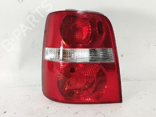 Used Left taillight VW TOURAN (1T1, 1T2) 2.0 TDI (136 hp) 31579239