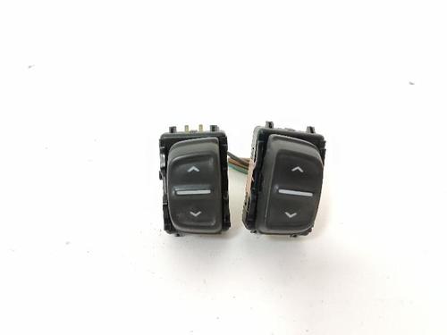 Used Left front window switch DACIA SANDERO II 1.2 (75 hp) 27432085