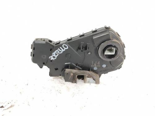 Used Tailgate lock TOYOTA RAV 4 III (_A3_) 2.2 D 4WD (ALA30_, ALA30R) (136 hp) 27421810