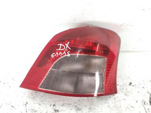 Used Right taillight TOYOTA YARIS (_P9_) 1.0 VVT-i (KSP90_, KSP90R) (69 hp) 27425490