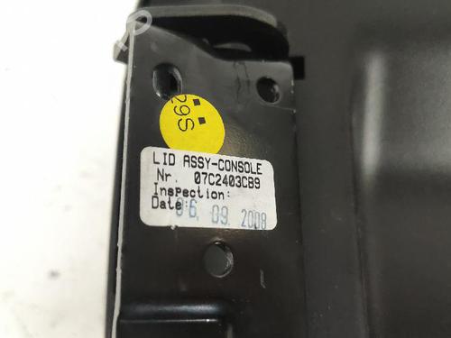 Armrest / Center console NISSAN QASHQAI I (J10, NJ10) 2.0 dCi All-wheel Drive | BP27421583I20
