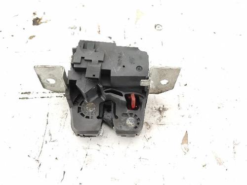 Used Tailgate lock Tailgate lock MERCEDES-BENZ B-CLASS Sports Tourer (W245) B 180 CDI (245.207) (109 hp) 29934331 29934331