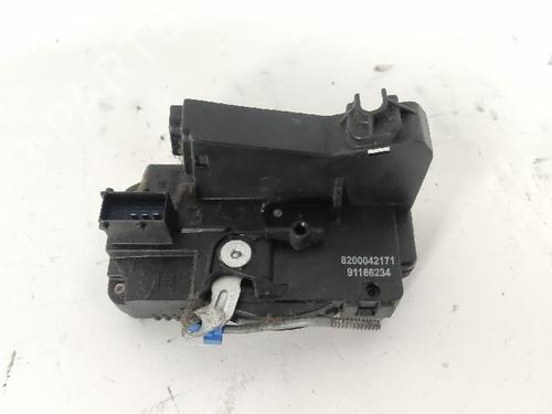 Used Front right lock OPEL VIVARO A Van (X83) 2.5 CDTI (F7) (114 hp) 27429973
