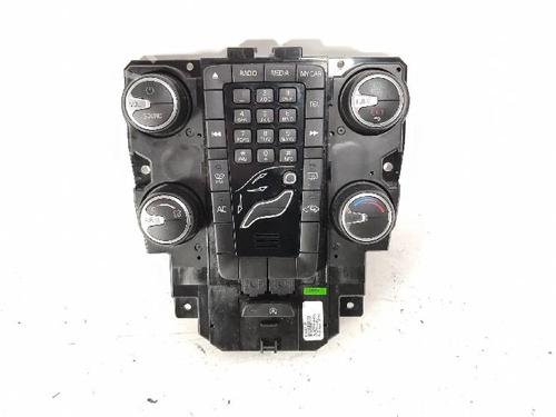 switch-volvo-v40-hatchback-525-2012-2013-2014-2015-2016-2017-2018-2019-27416808 main image