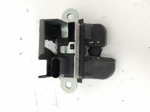 Used Tailgate lock VW TIGUAN (5N_) 2.0 TDI (140 hp) 32335594