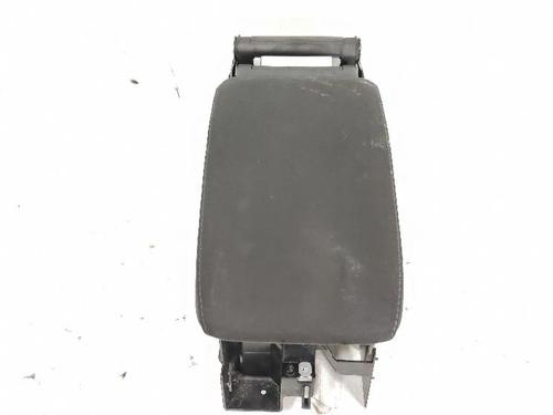 Used Armrest / Center console Armrest / Center console VW GOLF PLUS V (5M1, 521) 2.0 TDI (140 hp) 27426175 27426175