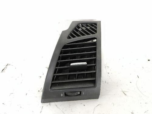 Used Air vent BMW 1 (E87) 118 d (143 hp) 27413615