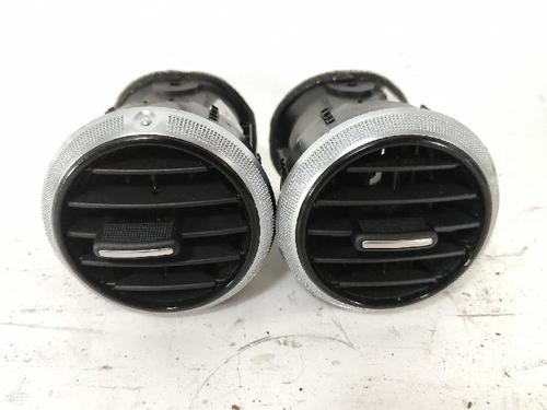 Used Air vent Air vent AUDI A3 (8P1) 1.2 TSI (105 hp) 32079808 32079808
