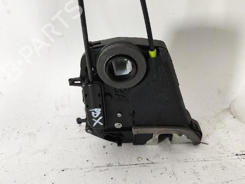 Høyre bak lås TOYOTA YARIS (_P9_) 1.4 D-4D (NLP90_, NLP90R) (90 hp) 27424068