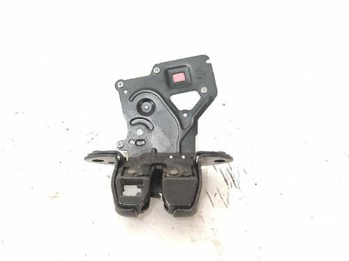 tailgate-lock-renault-kadjar-ha_-hl_-2015-37756590 main image