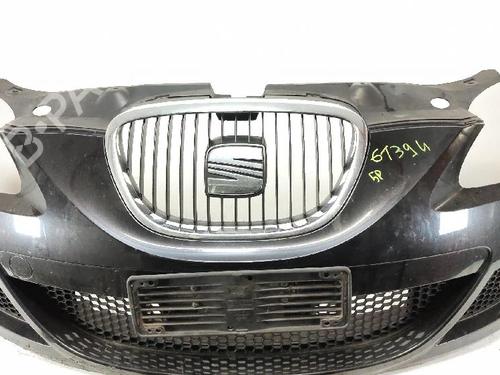 Used Front bumper SEAT LEON (1P1) 1.9 TDI (105 hp) 31034600